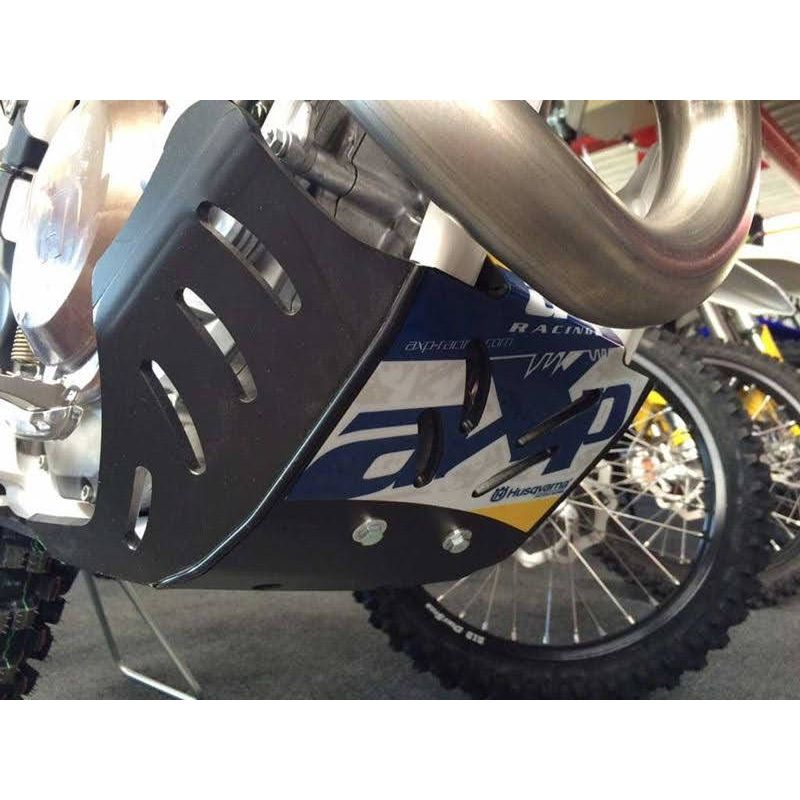 AX1377 Piastra paramotore AXP RACING 6mm HUSQVARNA 250 FC 2016-2018 Nero  AXP Racing