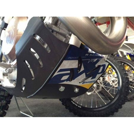 AX1377 Piastra paramotore AXP RACING 6mm HUSQVARNA 250 FC 2016-2018 Nero  AXP Racing