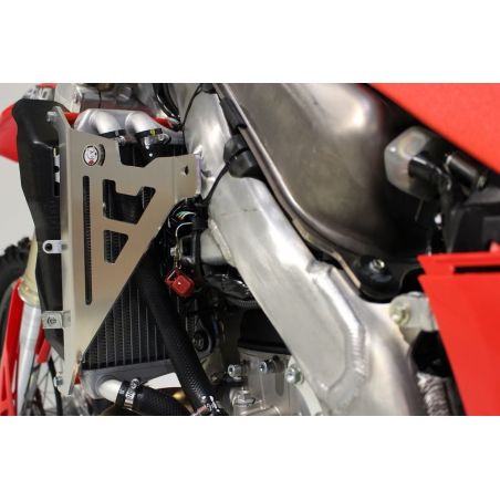 AX1553 Protezioni radiatori AXP RACING HONDA CRF 250 R 2020-2021 Distanziali: Rosso Rosso  AXP