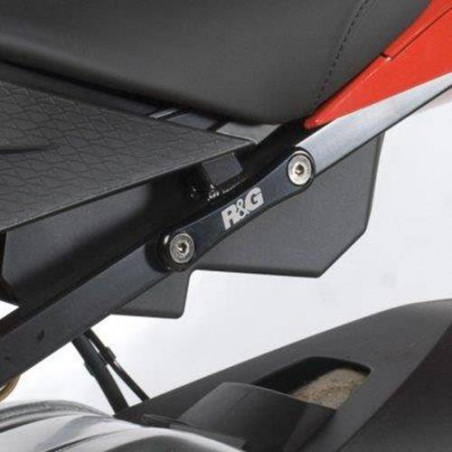 Plaques de recouvrement de repose-pieds postérieur (paire) BMW S1000RR 10-15 / S1000R 14-