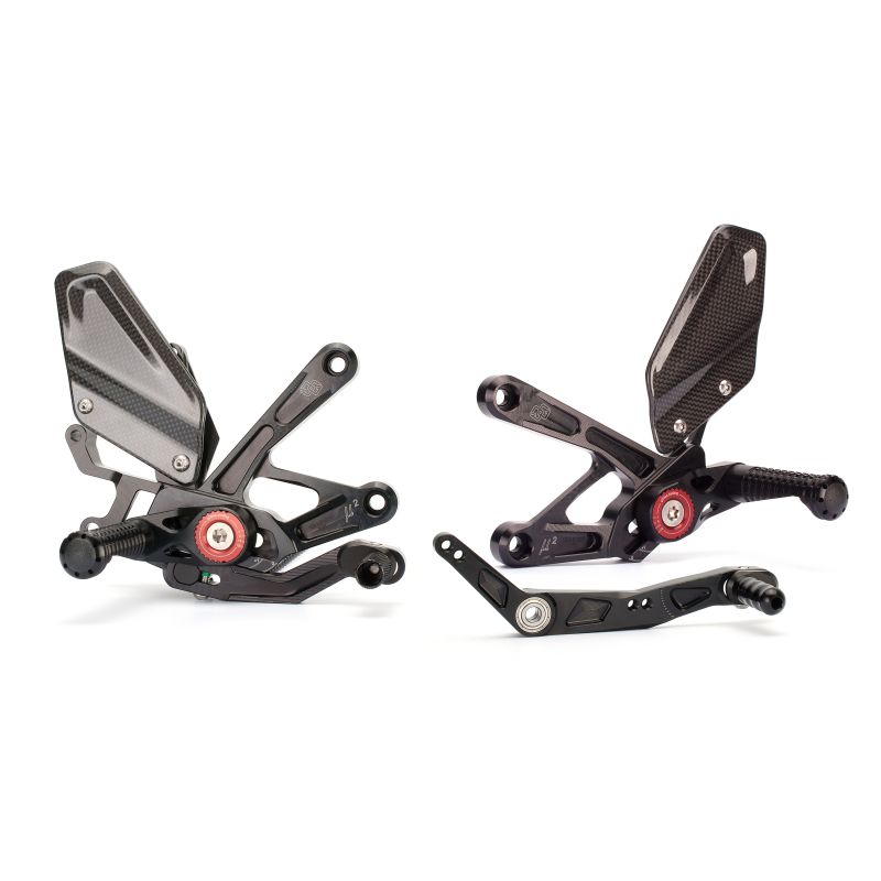 GTMUE2-Y01-G Pedane MUE2 YAMAHA R1 (2015to ) 1000 2015 2024 GILLES TOOLING