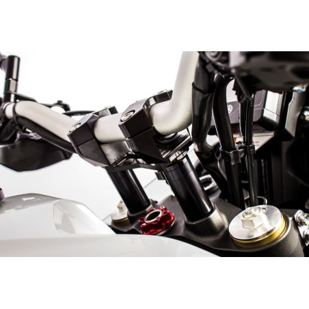 GT2DGT-06-B 2dgt - kit supporti manubrio YAMAHA MT-09 Y-AMT aut. (2024to ) 900 2024 2025 GILLES TOOL