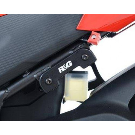 Plaques de protection pour repose-pieds arrière (pièce unique à gauche) Honda CBR5