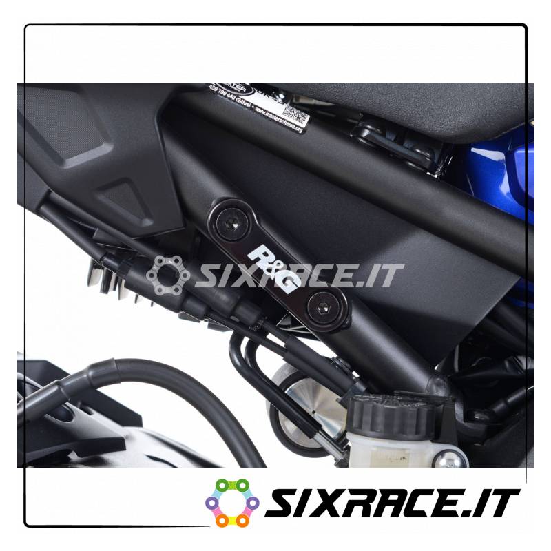 Placchette copri fori poggiapiedi posteriori (paio) Yamaha MT-10