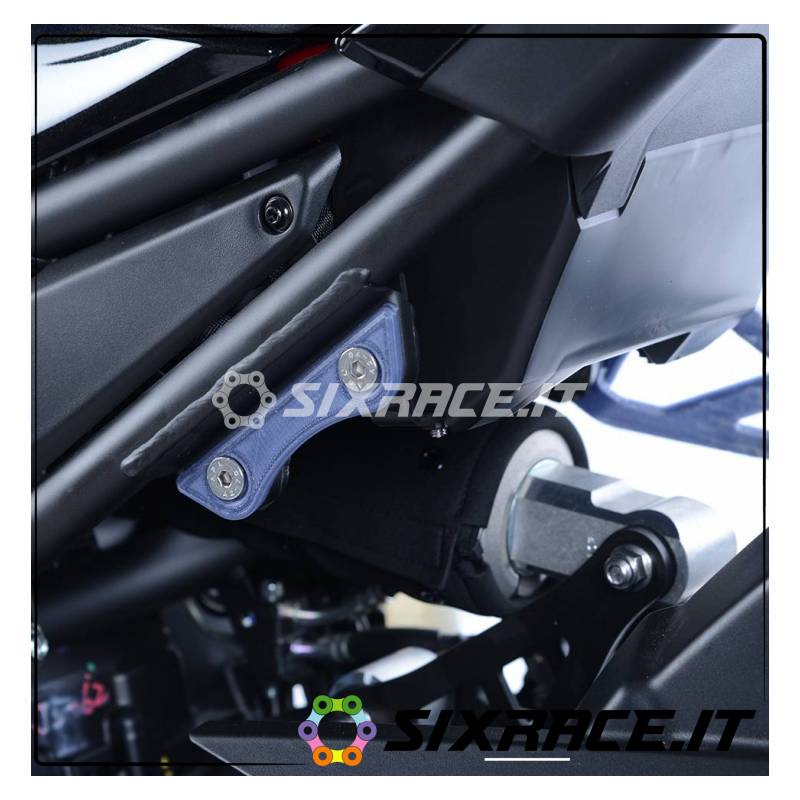 Coppia placchette copri fori poggiapiedi posteriori Kawasaki Z900