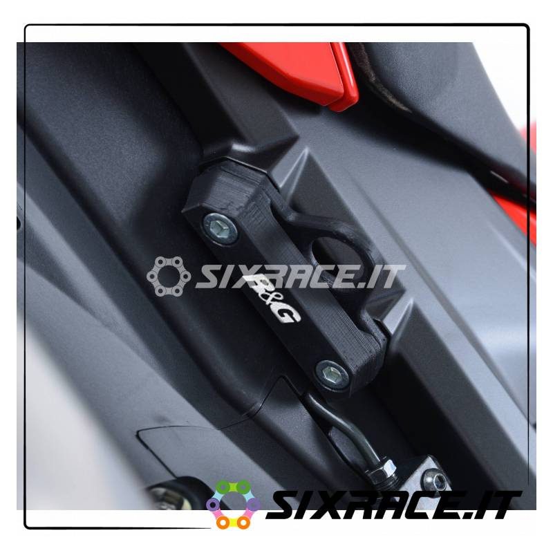 Coppia placchette copri fori poggiapiedi posteriori Honda CBR1000RR 17- RG