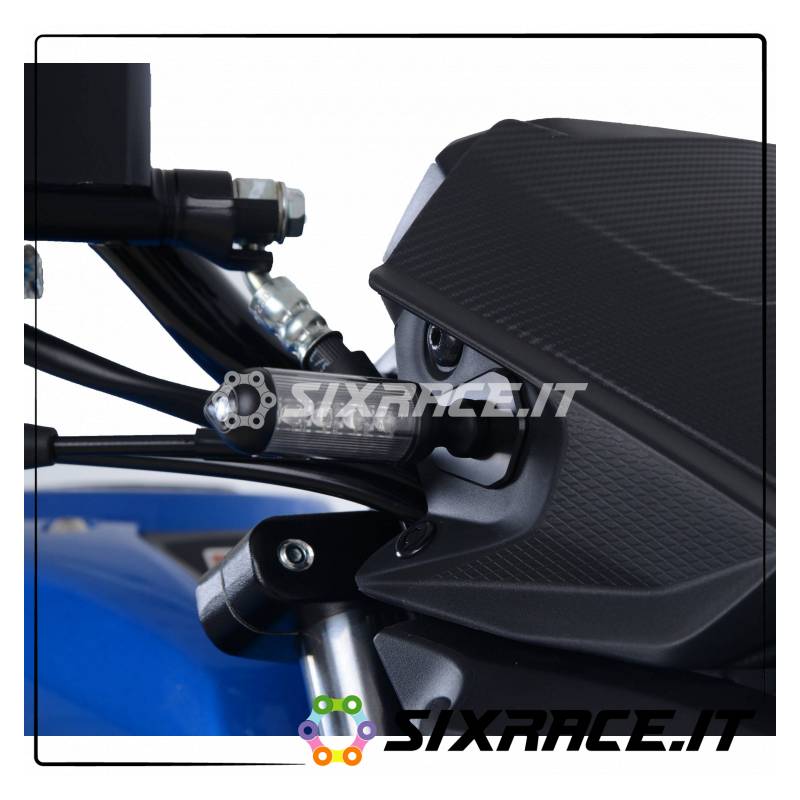 Adattatori per minifrecce anteriori per Suzuki GSX-S 125 - uso con minifrecce