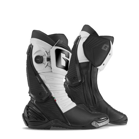 2460-014 Stivali Racing GP1 LS BLACK/WHITE 8053435543200 GAERNE