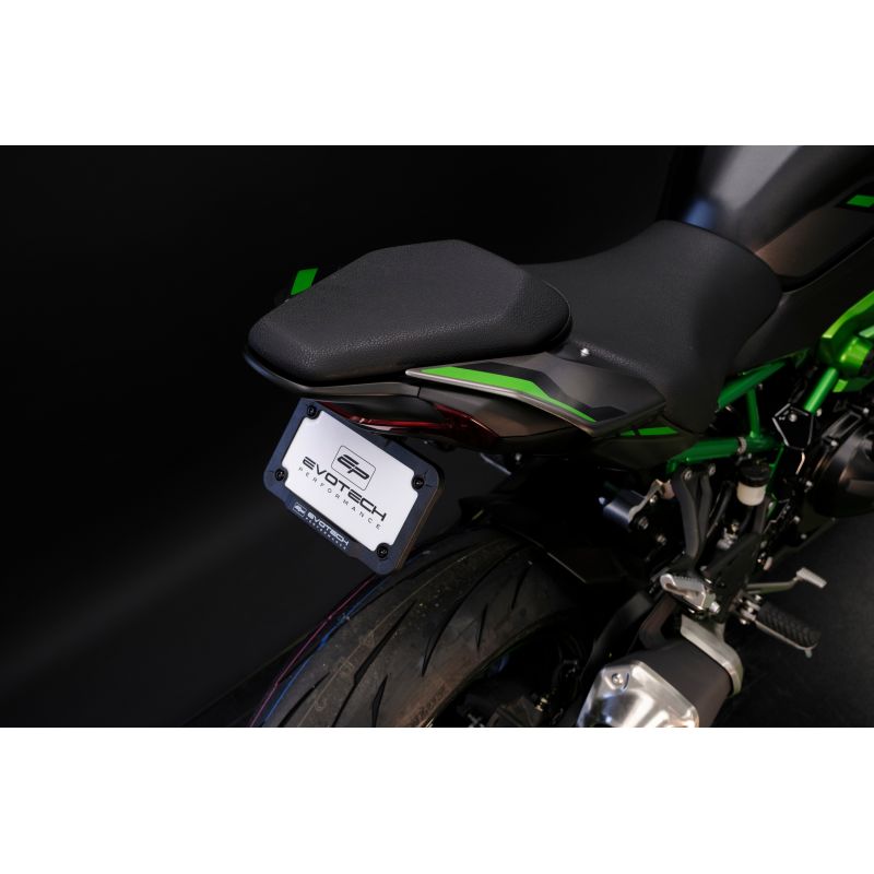 Kawasaki Z900 2025+ Porta Targa