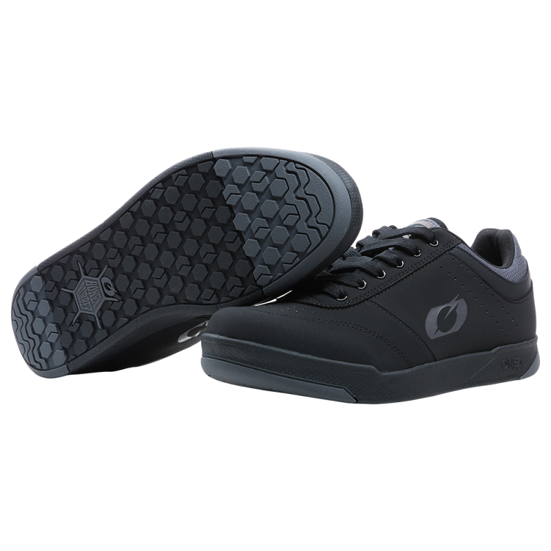 313-207 Scarpa bassa con tacco nero/grigio 39