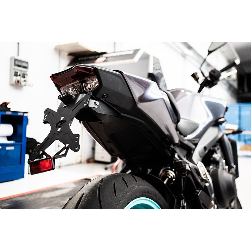 Portatarga regolabile Yamaha MT-09/SP 24-25