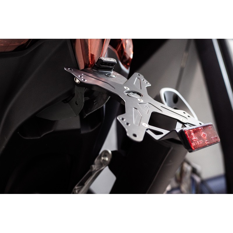 Portatarga regolabile Evotech Yamaha T-Max 560