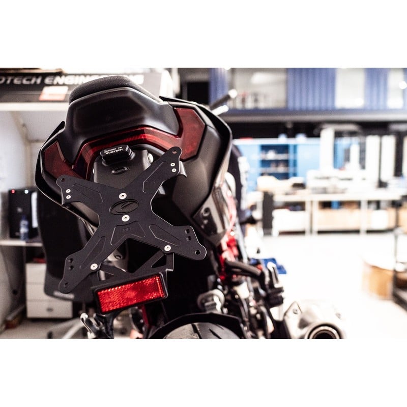 Portatarga regolabile Evotech Kawasaki Z900 2025-26