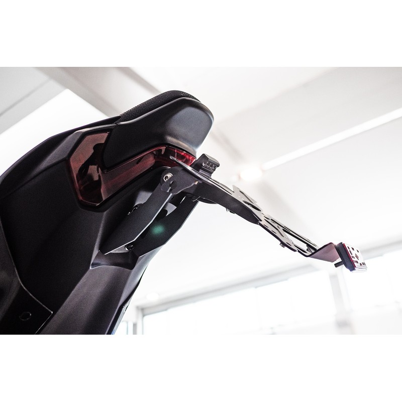 Portatarga regolabile Evotech Kawasaki Z900 2025-26