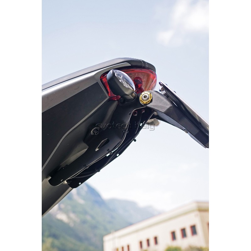 Portatarga reg. Triumph Speed Triple RS/RR 1200 21-26