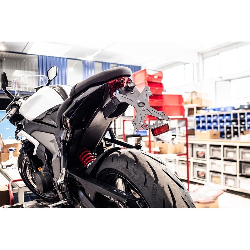 Portatarga regolabile Triumph Daytona 660 24-26