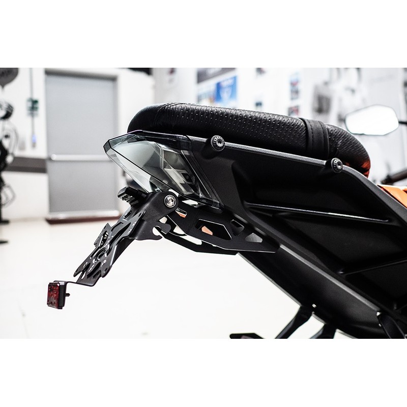 Portatarga regolabile Ktm 125 / 390 Duke 24-25