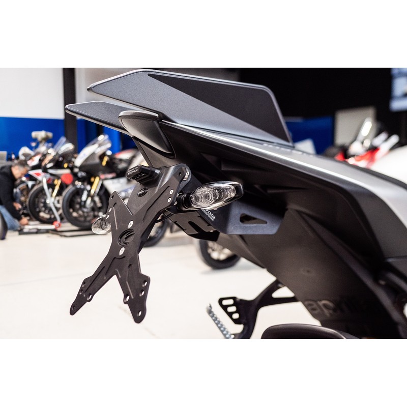 Portatarga regolabile Aprilia RSV4 1100 Factory 21-26