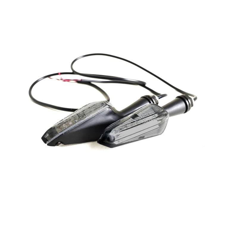 Coppia frecce a led con vetrino fumé BENELLI