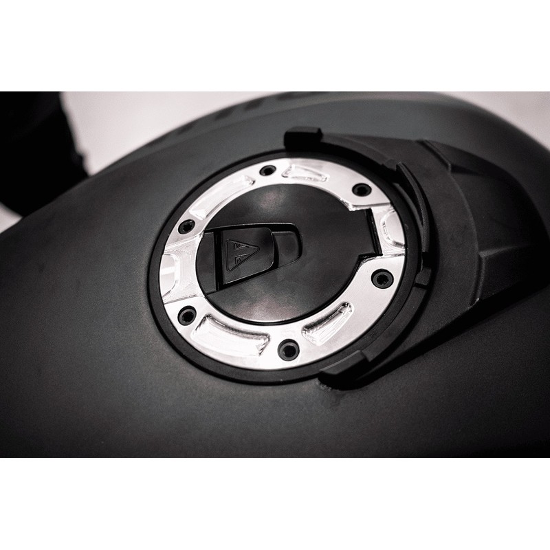 Cornice per tappo benzina originale Triumph Speed 1200 RS/RR/Tiger 1200