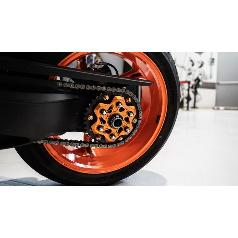 Kit portacorona, dadi corona e dado portacorona Ktm 1290 Superduke R / GT