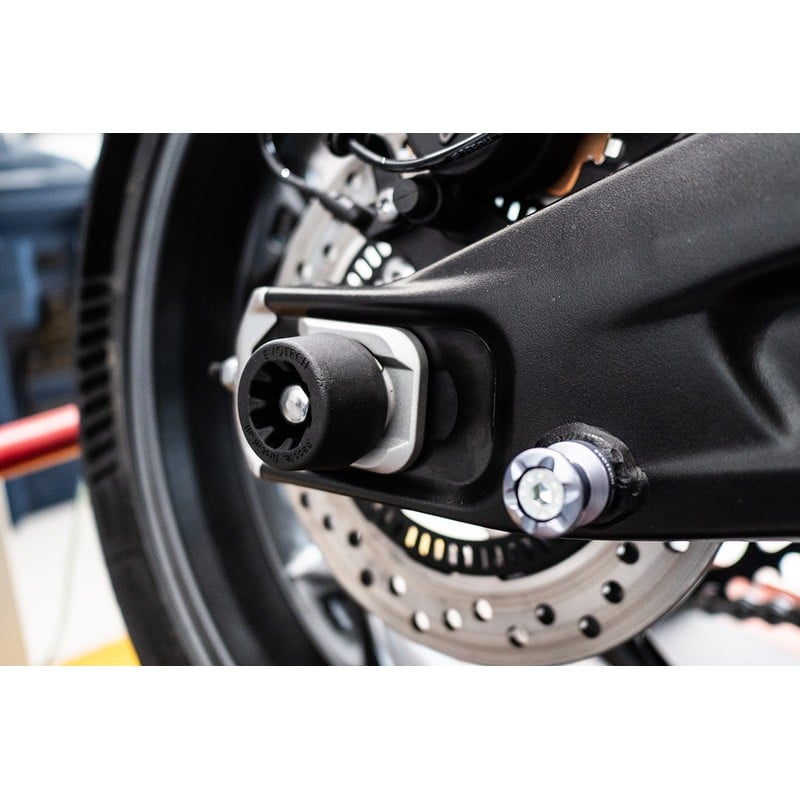 Protezione forcellone Triumph Daytona 660