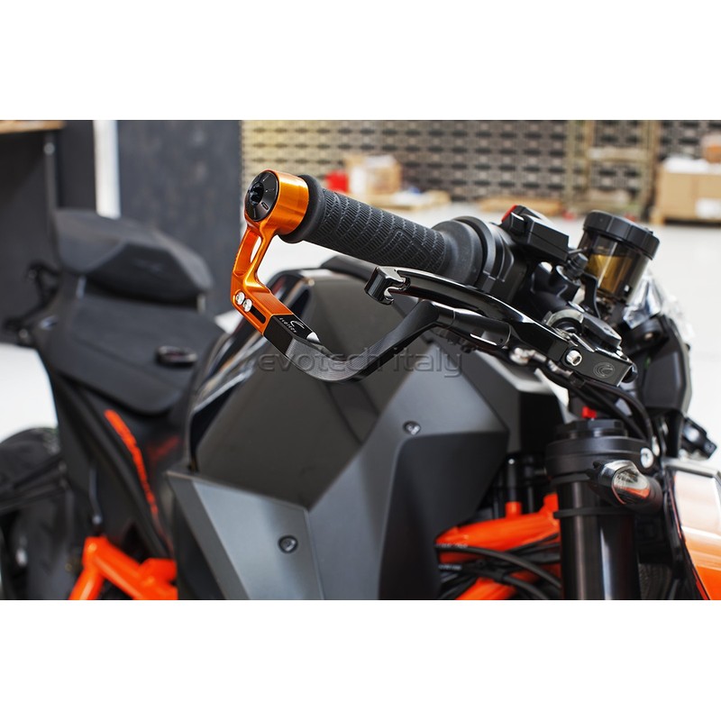 Protezione leva freno anteriore Evotech SUZUKI