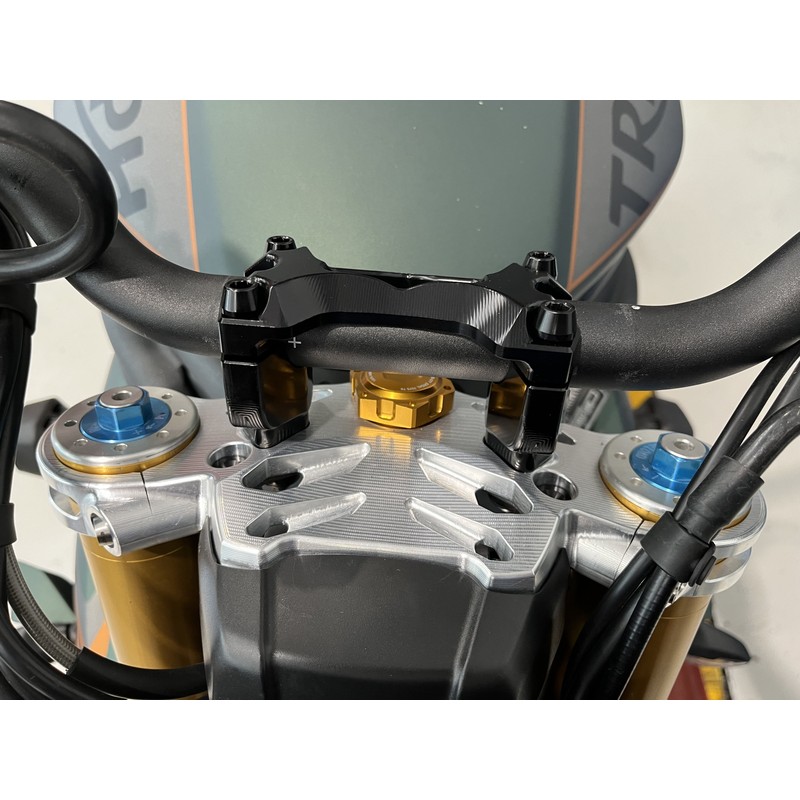 Piastra di sterzo superiore con riser Triumph Speed Triple 1200 RS/RX