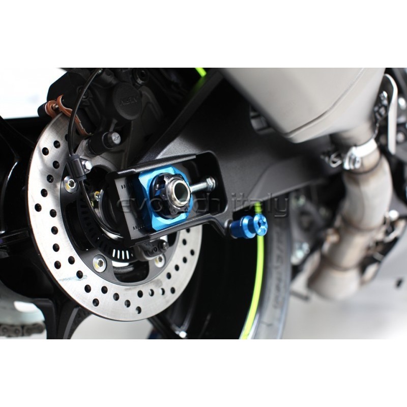 DADO ERGAL M25x1,5 (ruota posteriore,forcellone) SUZUKI