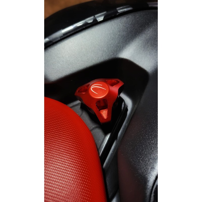 Vite a pomello per chiusura sella Ducati Hypermotard 950