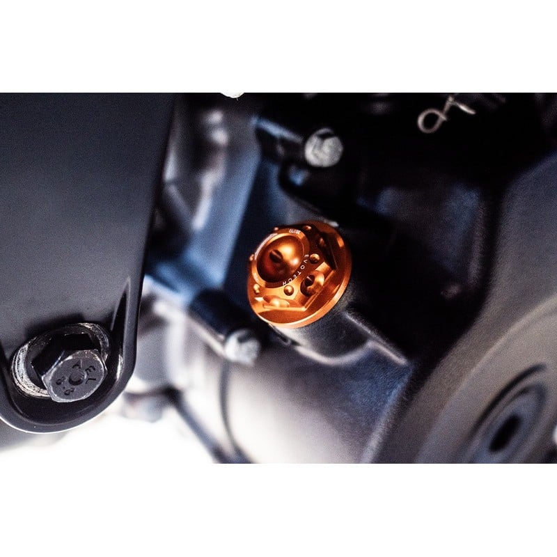 TAPPO MOTORE SINISTRO M18X1.5 HUSQVARNA