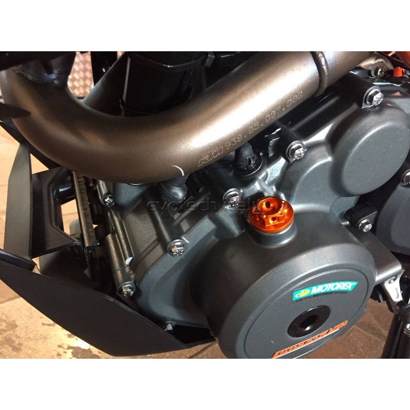 TAPPO MOTORE SINISTRO M18X1.5 KTM