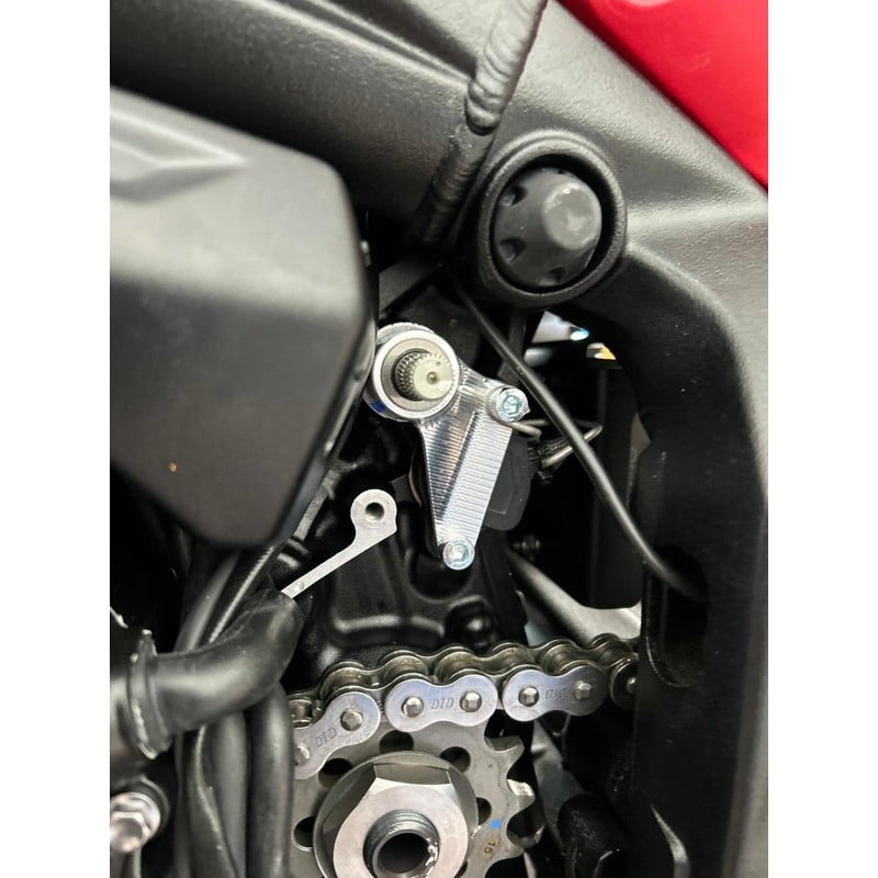 CM-004 Gear shaft support with bearing Triumph Street Triple 765