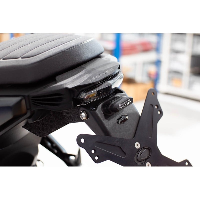 ESTR-0321 Support de plaque Evotech Suzuki GSX-8T / 8TT 2026