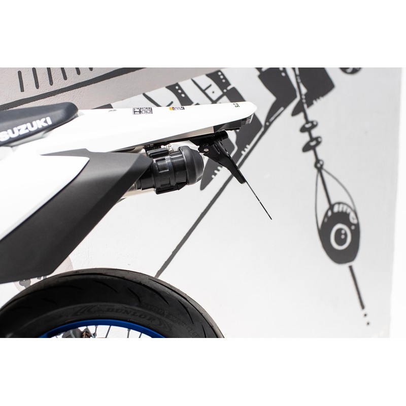 ESTR-0322 Porta matrícula Evotech Suzuki DR-Z4 SM 25-26