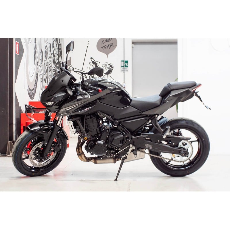 ESTR-0429 Porta matrícula Evotech Kawasaki Z650/ Z650 S