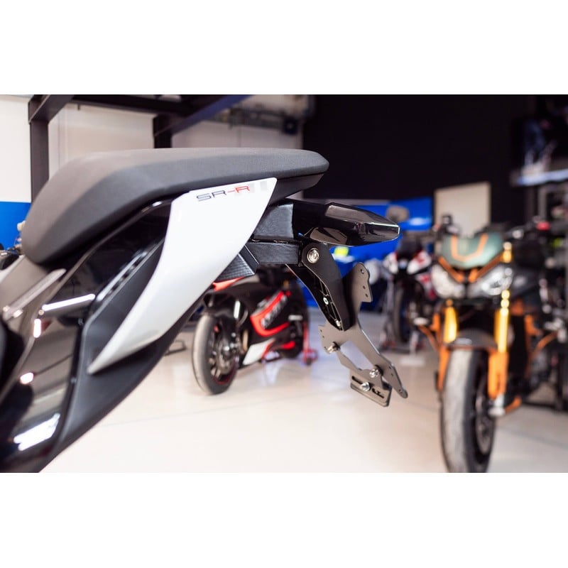 ESTR-1504 Portatarga regolabile Evotech Cf Moto 675 SR-R 25-26