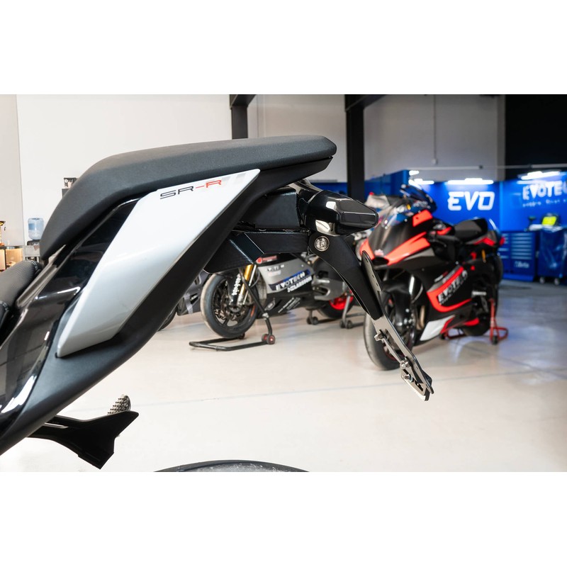 ESTR-1504 Support de plaque Cf Moto 675 SR-R 25-26