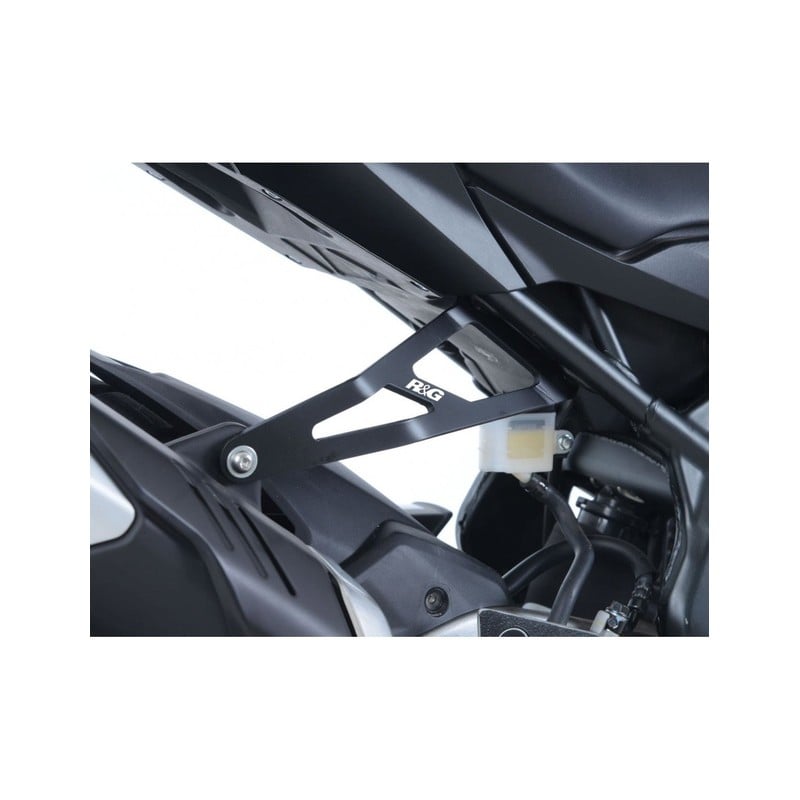 EH0075BK R&G Staffa supporto scarico - HondaHonda CBR RR 250 2017