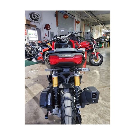 LP0302BK R&G Portatarga, HondaHonda ADV 150 2021