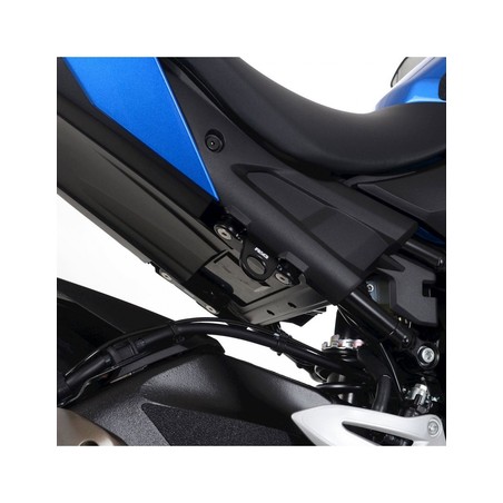 TH0038BK R&G piastra per aggancio cinghie - coppia Suzuki GSX-S1000 '15- (FA & ABS) /GSX-S950 '21