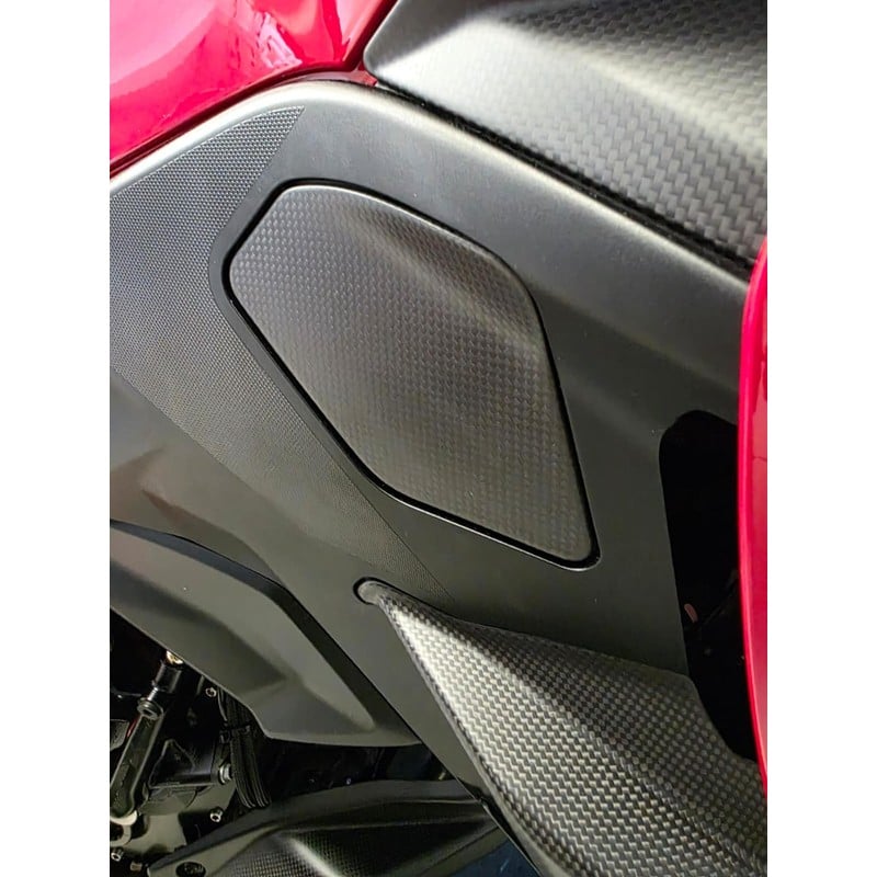 ZA396 Right side flap in carbon for Ducati Multistrada V2 My2025 2025+ CNC Racing