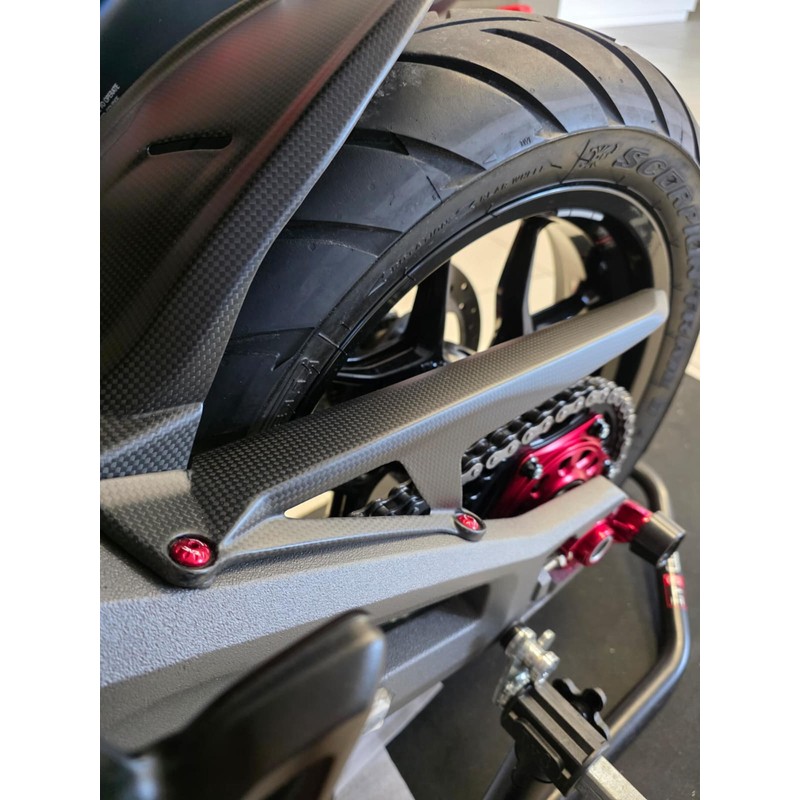 Protezione catena superiore in carbonio per Ducati Multistrada V2 My2025 2025+ CNC Racing