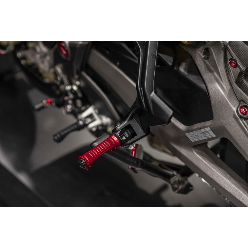 PC107_01_DUCATI Round Sport Footpegs kit Driver Ducati CNC Racing PC107_01