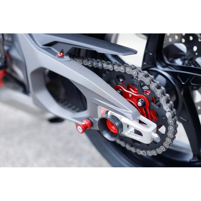 TP552 Buffer rear wheel RACE Ducati Streetfighter V4 S 2025+ CNC Racing