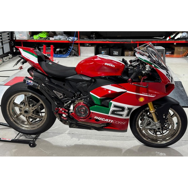 CA202_TB Clear oil bath clutch cover Panigale and Troy Bayliss Limited Edition Ducati Streetfighter