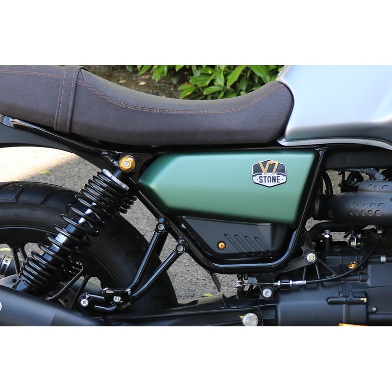 KV343_12 Screw kit side panels Moto Guzzi V7 Stone E5 2021+ CNC Racing