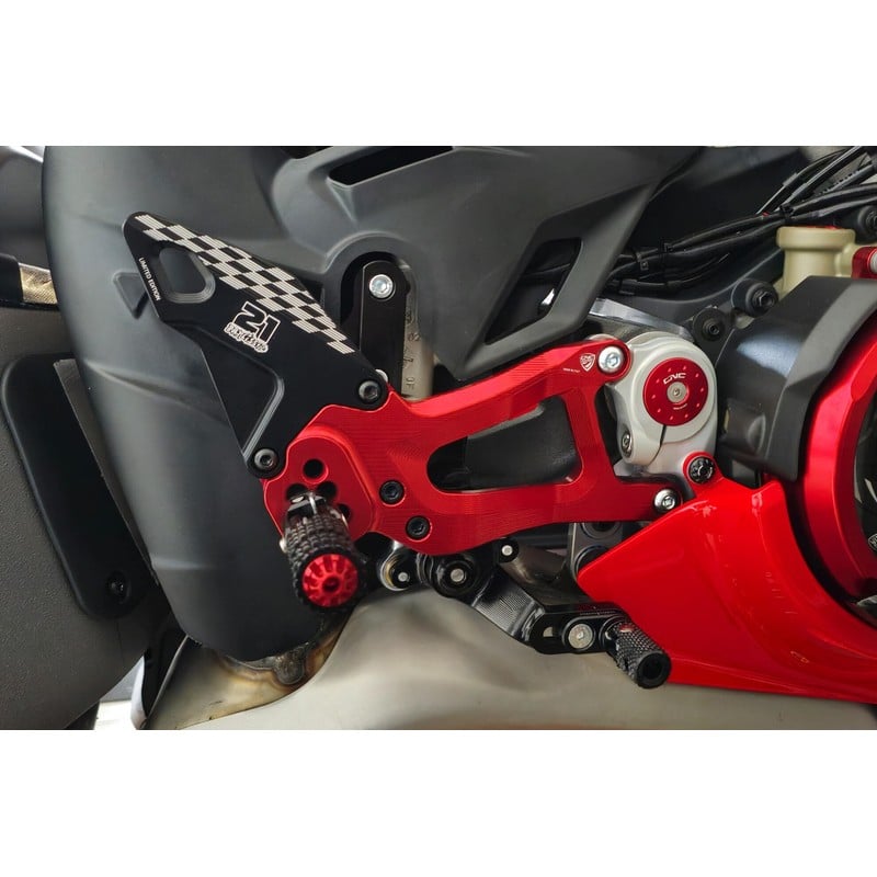PE414_TB Adjustable rearsets Troy Bayliss Limited Edition Ducati Superbike Panigale V4 S 2025+ CNC R