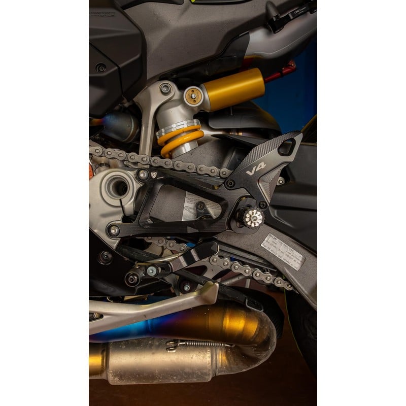 Pedane regolabili Ducati Superbike Panigale V4 S 2025+ CNC Racing