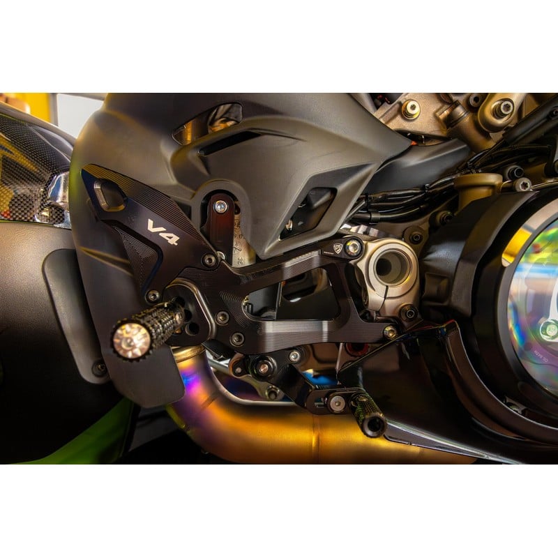 PE414 Adjustable rearsets Ducati Superbike Panigale V4 S 2025+ CNC Racing
